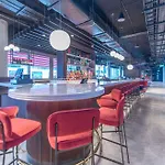 Radisson Red