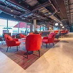 Radisson Red Hotel 4*