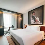 Hotel Radisson Red