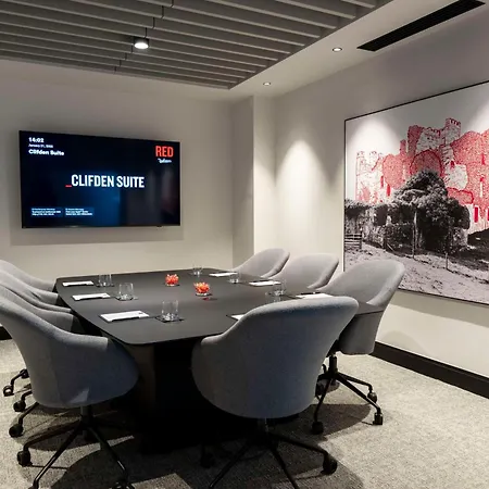 فندق Radisson Red غالواي