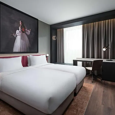 Radisson Red Hotel 4*