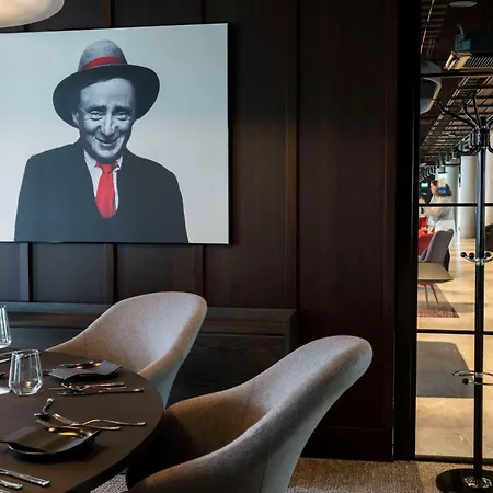 호텔 Radisson Red 골웨이