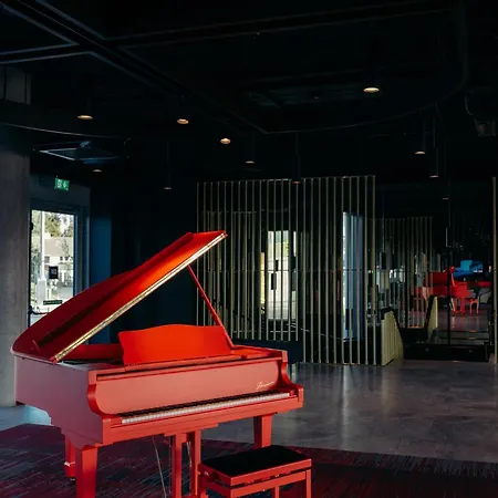 Radisson Red 호텔 4*