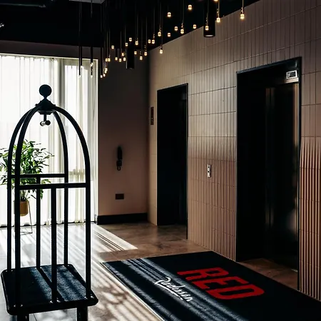 Radisson Red Hotel 4*