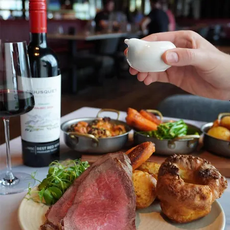 Radisson Red 4* 골웨이