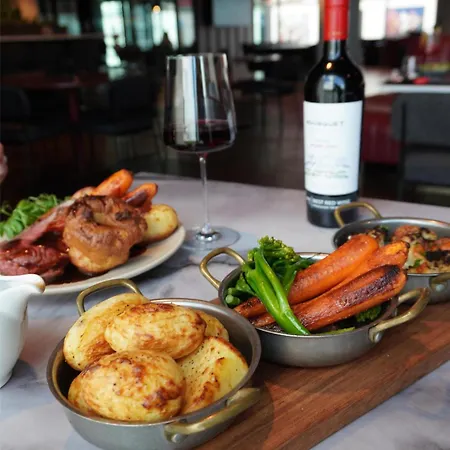 Radisson Red 호텔 4*