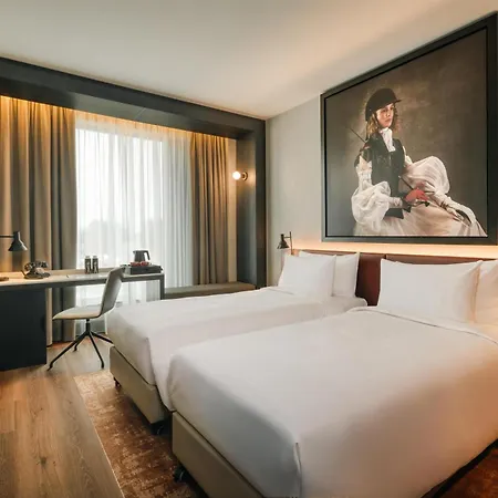 Radisson Red Otel