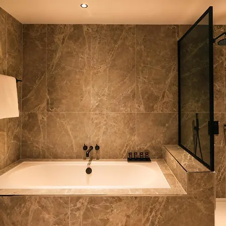 Radisson Red 4* Galway