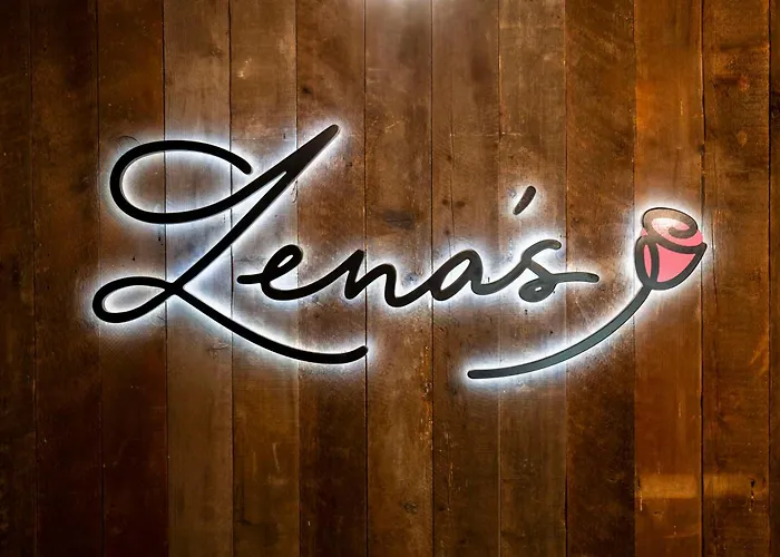 Radisson Red מלון 4*