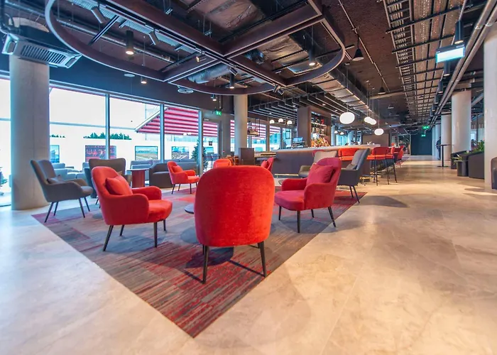 Radisson Red Отель 4*