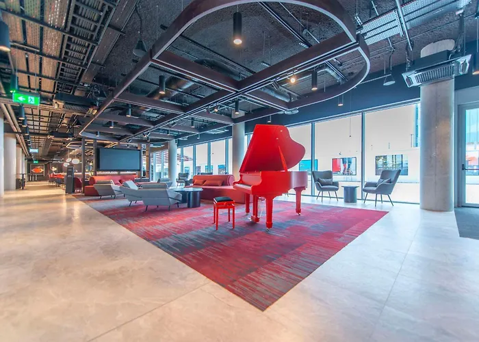 Radisson Red גלוואיי