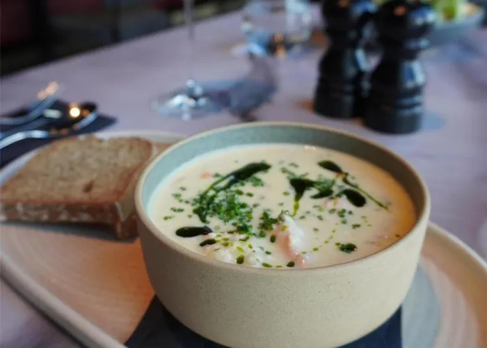 Radisson Red 酒店 4*