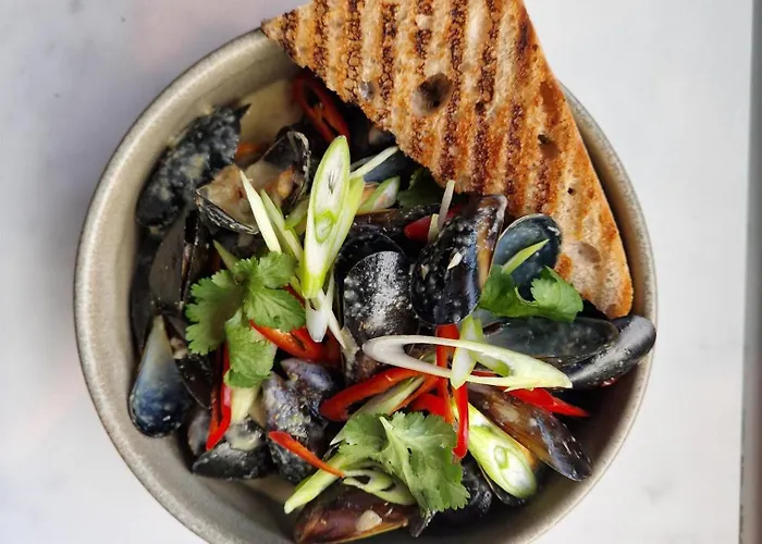 Radisson Red מלון