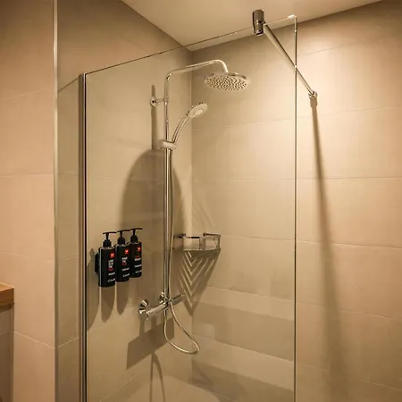 Hotel Radisson Red 4*